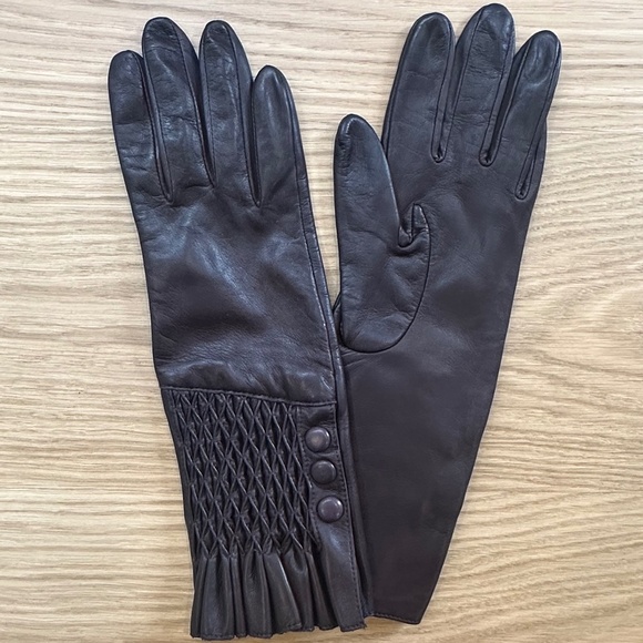 Purple Leather Gloves w/ Accordian Patterned Wrist Placket & Buttons - Size 7-8 - Picture 1 of 12